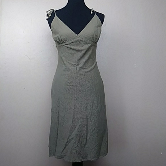 Guess Dresses & Skirts - Guess Jeans Deep V Neckline Fitted Dress